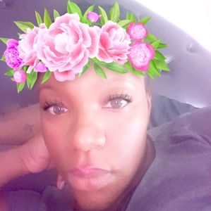 Meet your Posher, Nicolle