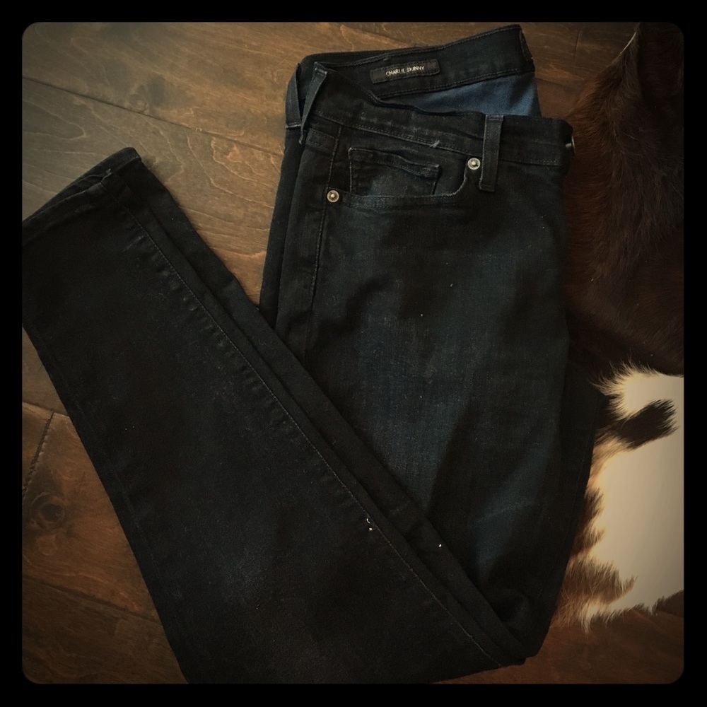 Lucky Brand Charlie skinny Jeans- size 30/10