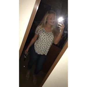 Meet your Posher, Arika