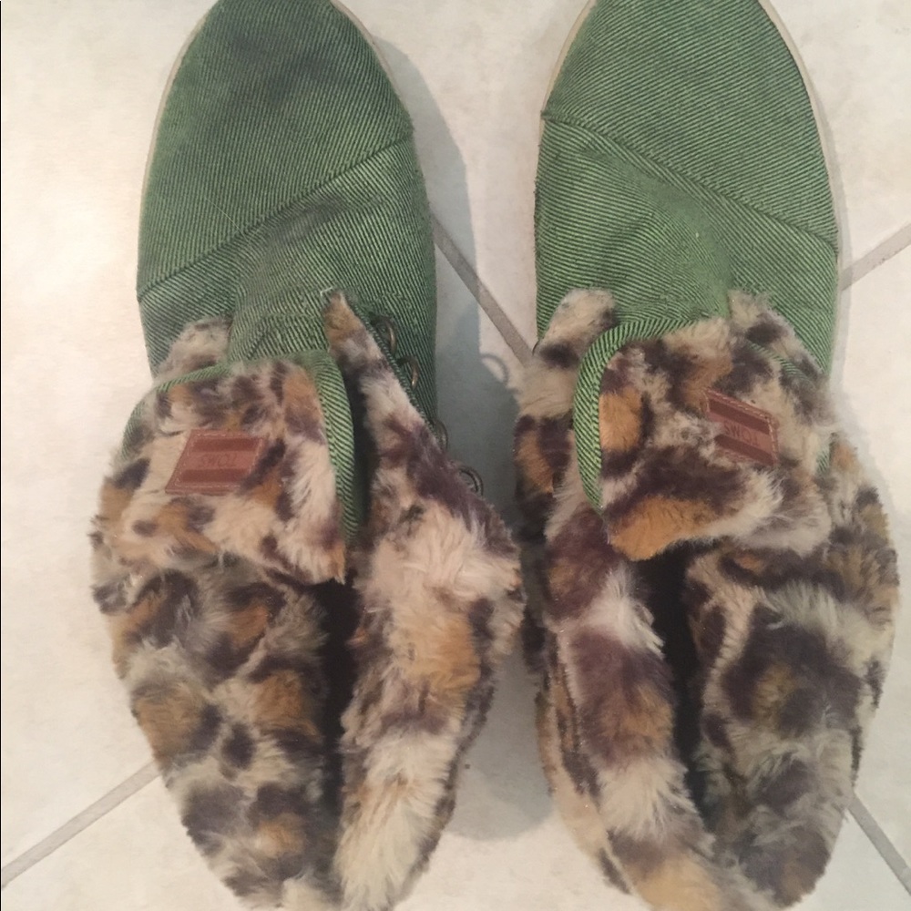 TOMS leopard print & lime green Shoes