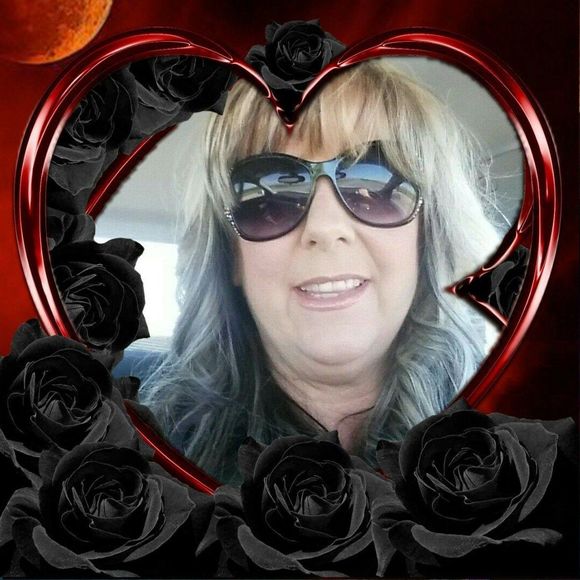 Meet your Posher, Keri - Picture 2 of 3