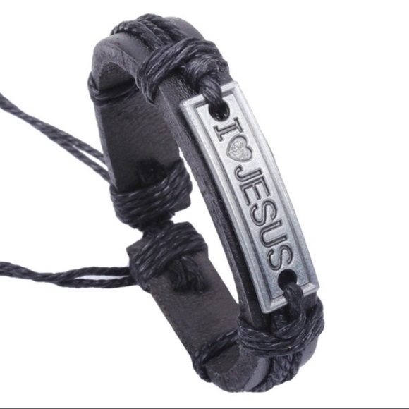 🌟HOST PICK🌟 I ❤️ JESUS Handmade Leather Bracelet - Picture 5 of 5
