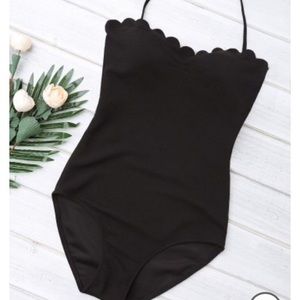 BRAND NEW Rosegal Scalloped Halter Swimsuit