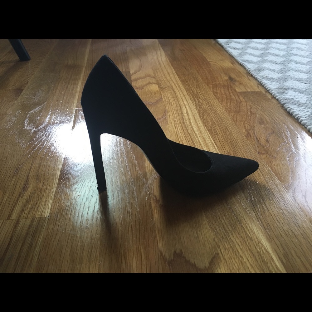 Stuart Weitzman The Legend Pump in black suede - Picture 5 of 6