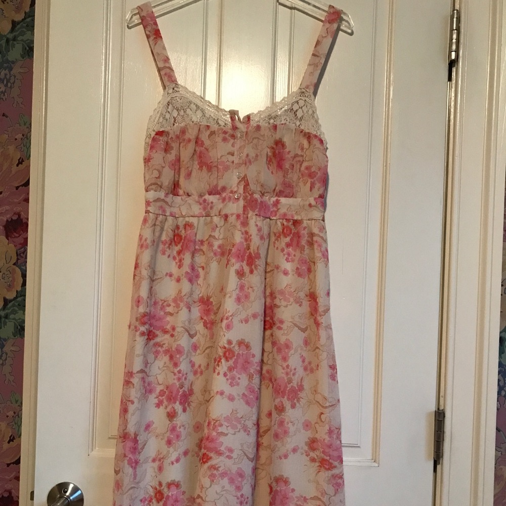 UO Floral High-Low Knee-length Dress, size M
