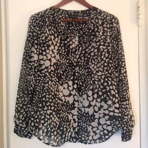 Banana Republic Navy/White Sheer Blouse. Sz: S