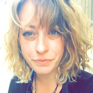 Meet your Posher, Elysa