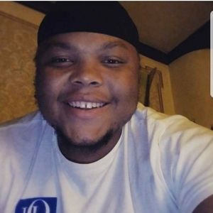 Meet your Posher, Everett