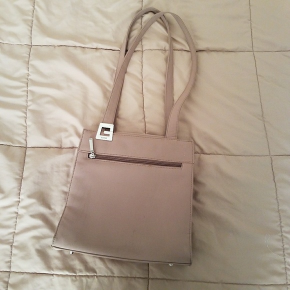 Guess Handbags - SOLD! Guess Beige Shoulder Bag/Purse