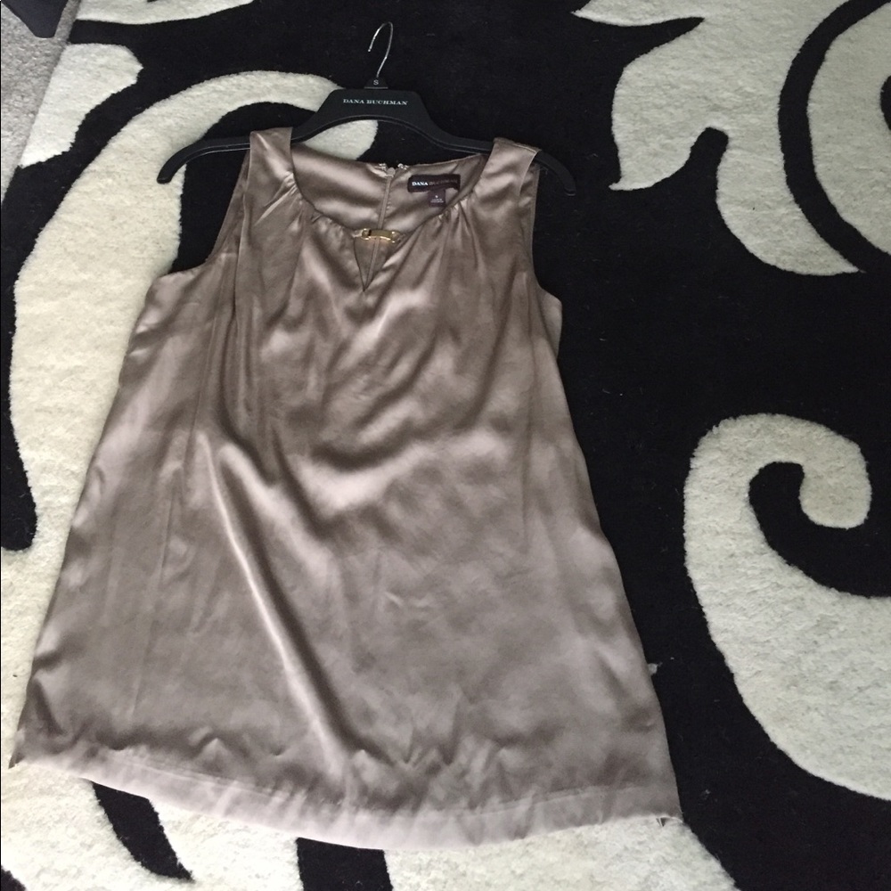🦋Beautiful Dana Buchman Camisole - Size S