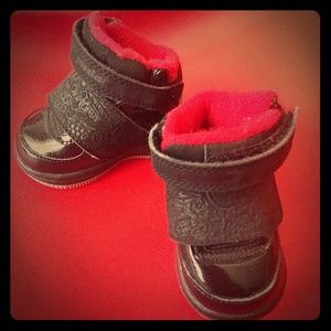 Jordan hard sole infant sneaker