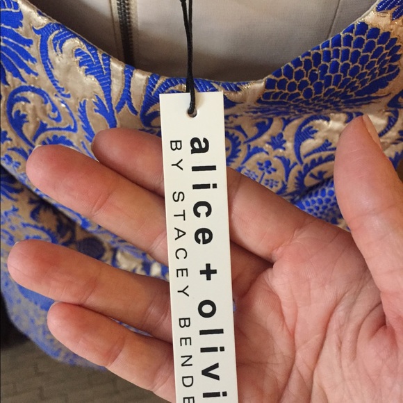 Alice + Olivia Carrie A Line dress. BRAND NEW NWT - Picture 6 of 8