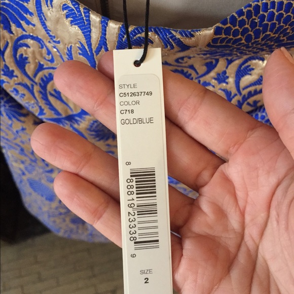 Alice + Olivia Carrie A Line dress. BRAND NEW NWT - Picture 4 of 8