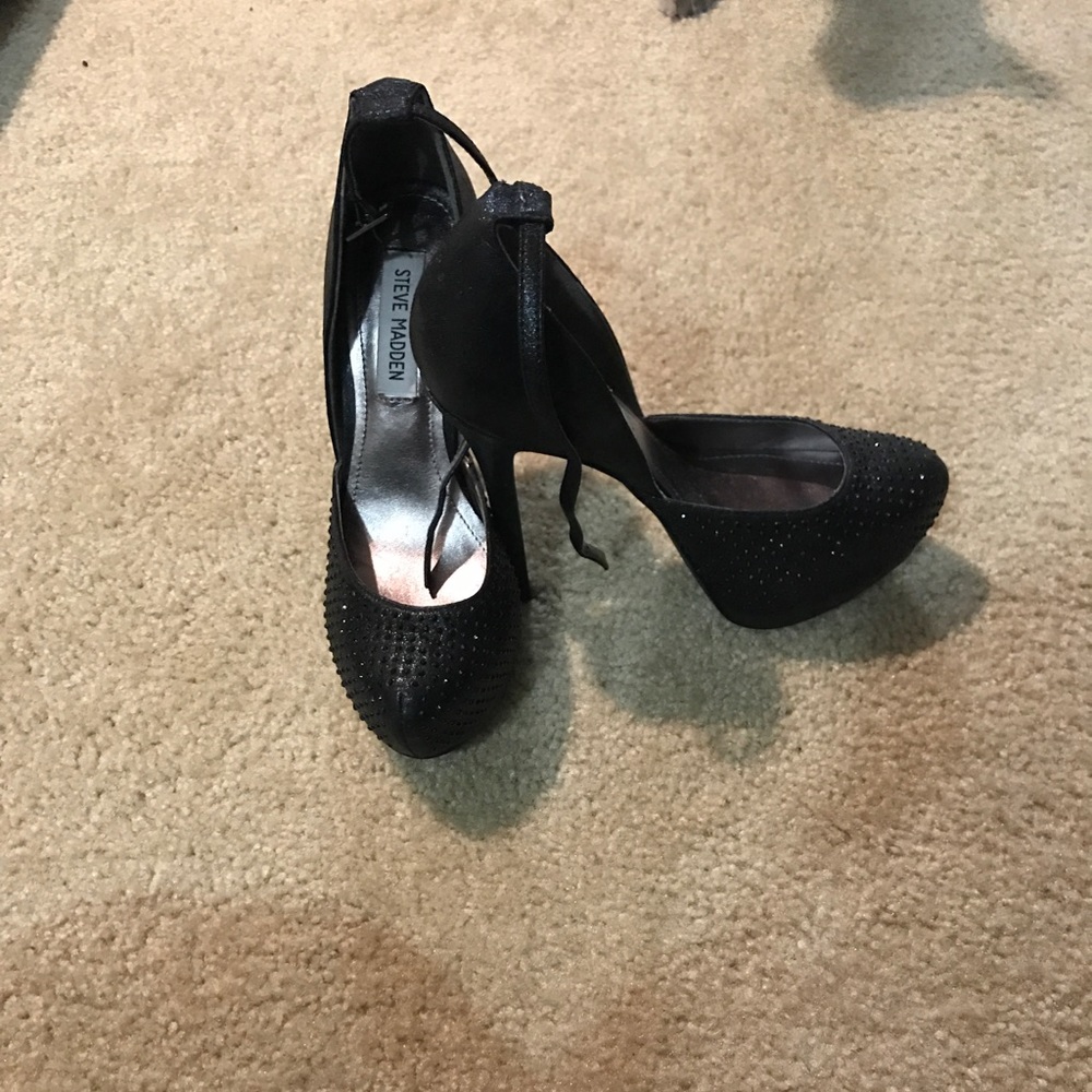 Black Steve Madden pumps 6.5