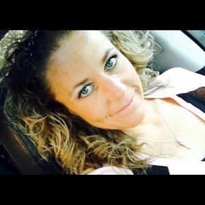 Meet your Posher, May