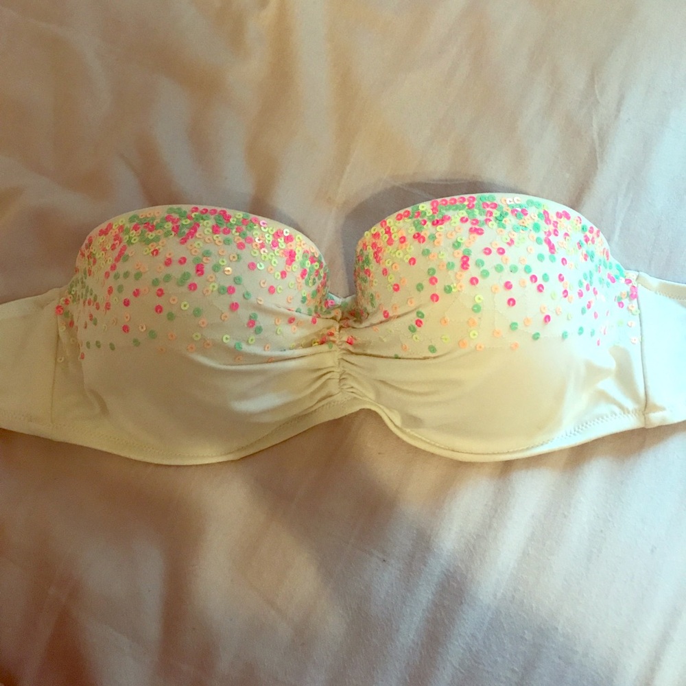 Underwire Bandeau Bikini Top