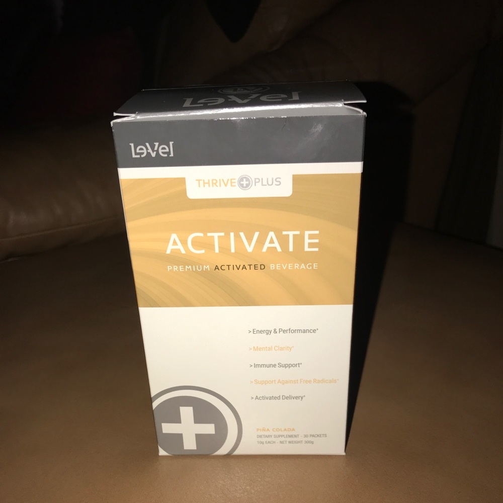 NWT Le Vel pina colada Activate drink mix