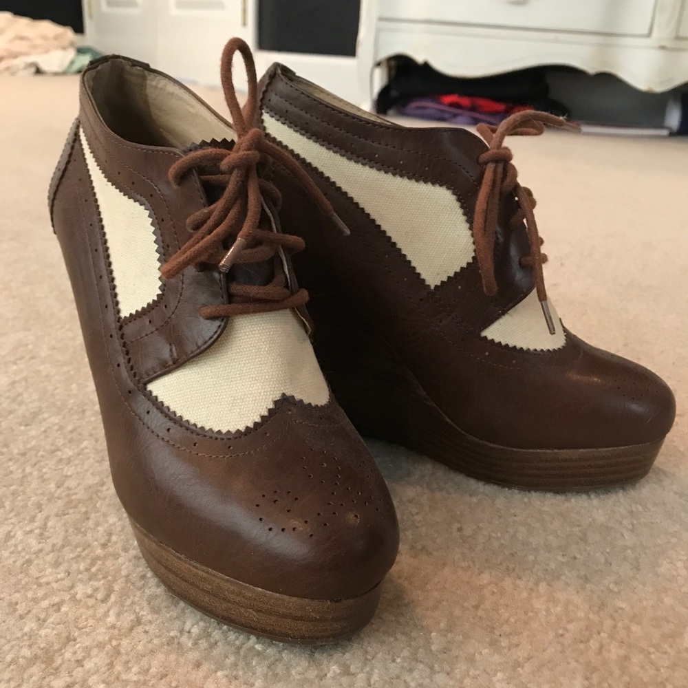 ✨ Oxford style Wedges ✨