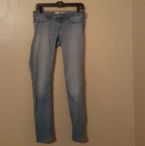 Hollister jeans size 9 r 29 x 29 light wash