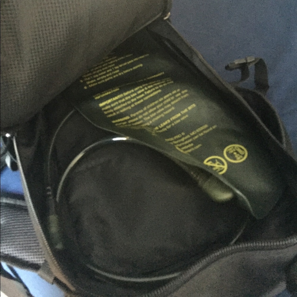 Hydration Back Pack With Bladder Bag.Available! - image 3