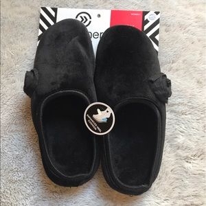 Isotoner Slippers Enhanced Heel Cushion Med 7.5-8