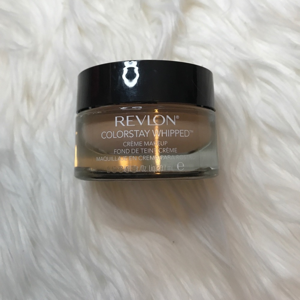 NWT Revlon 24hrs Colorstay Whipped 400 Early Tan