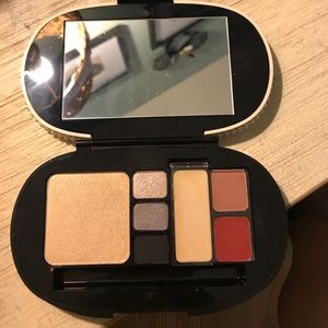 MAC Christmas palette