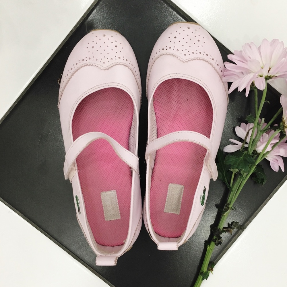 LAST CHANCE!!! ⭐️HP⭐️ {Lacoste} Mary Jane Sneakers