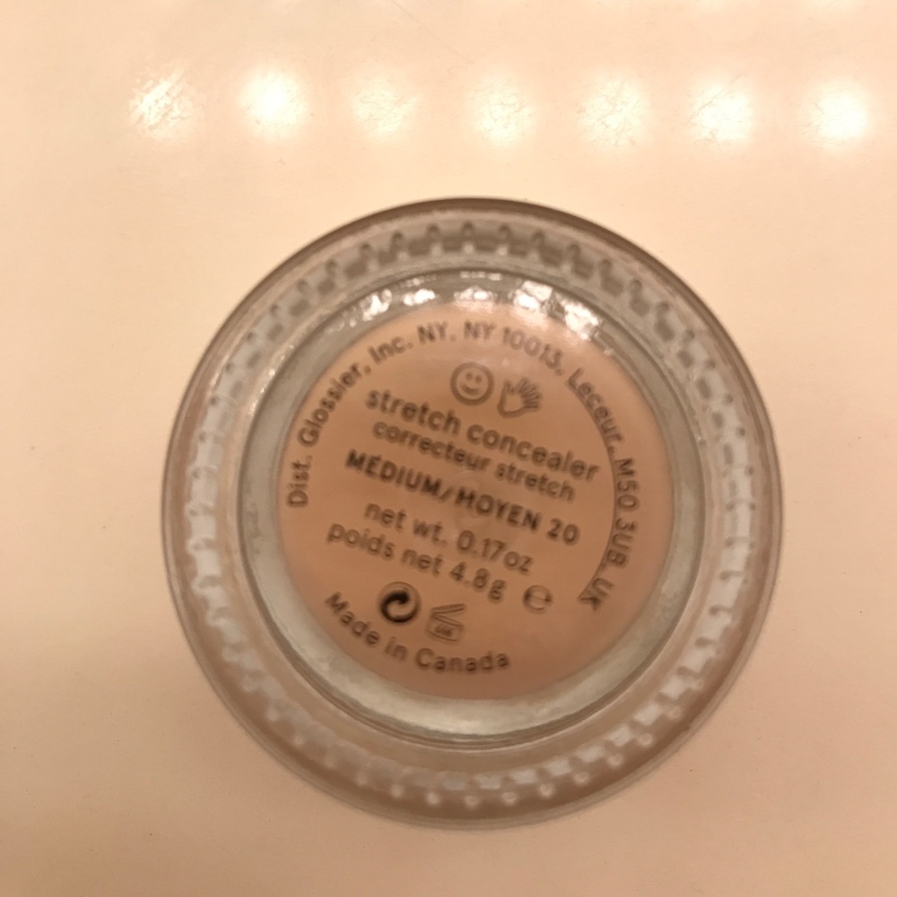 Glossier stretch concealer
