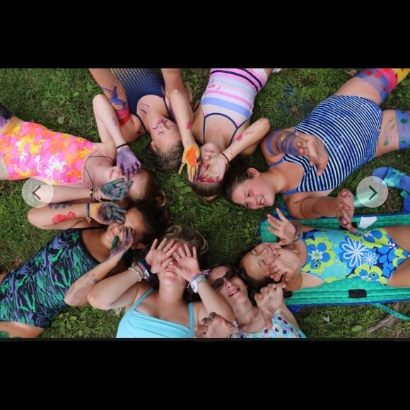 Meet your Posher, Mira - Picture 1 of 1