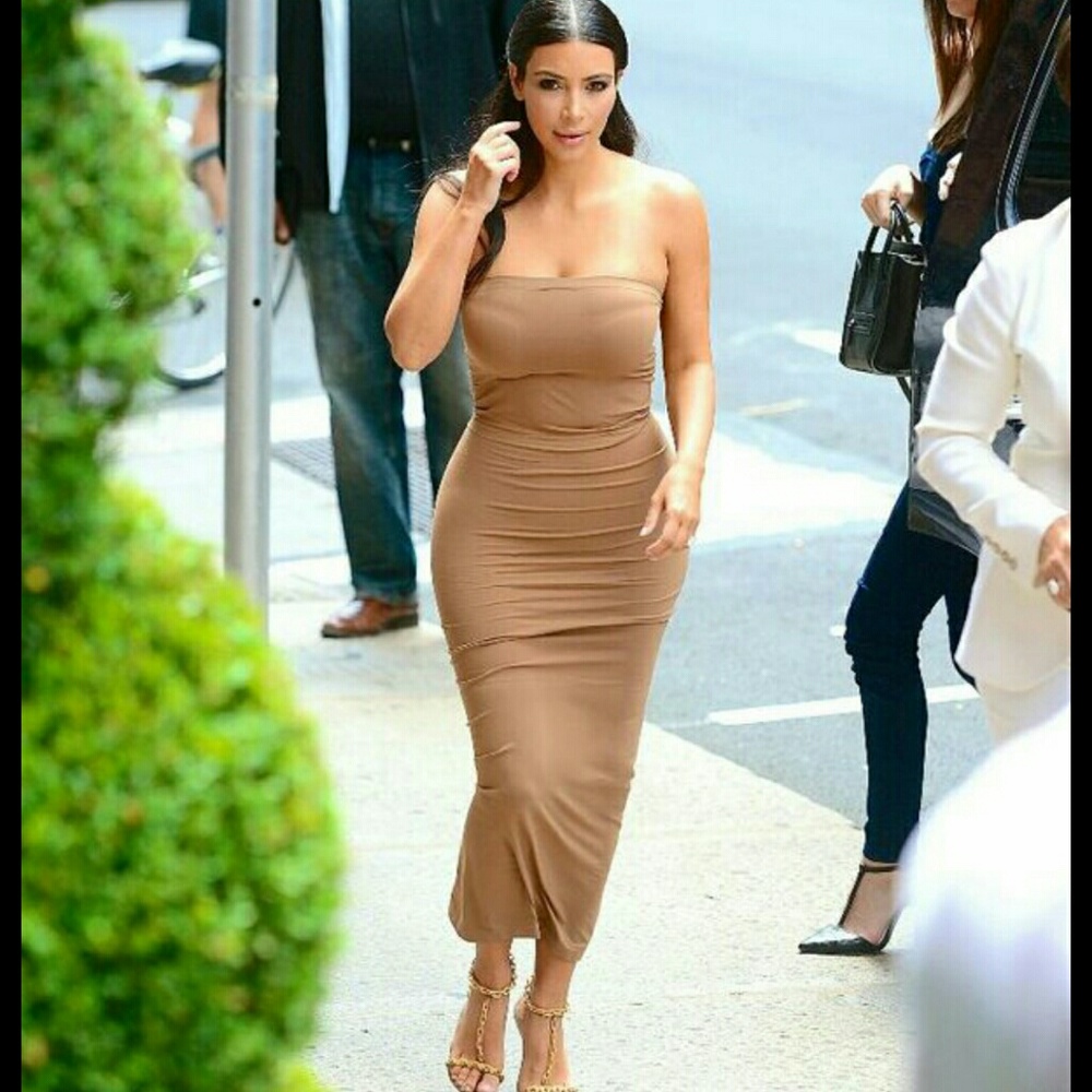 NWT KIMMY K TAN STRETCHY STRAPLESS MIDI