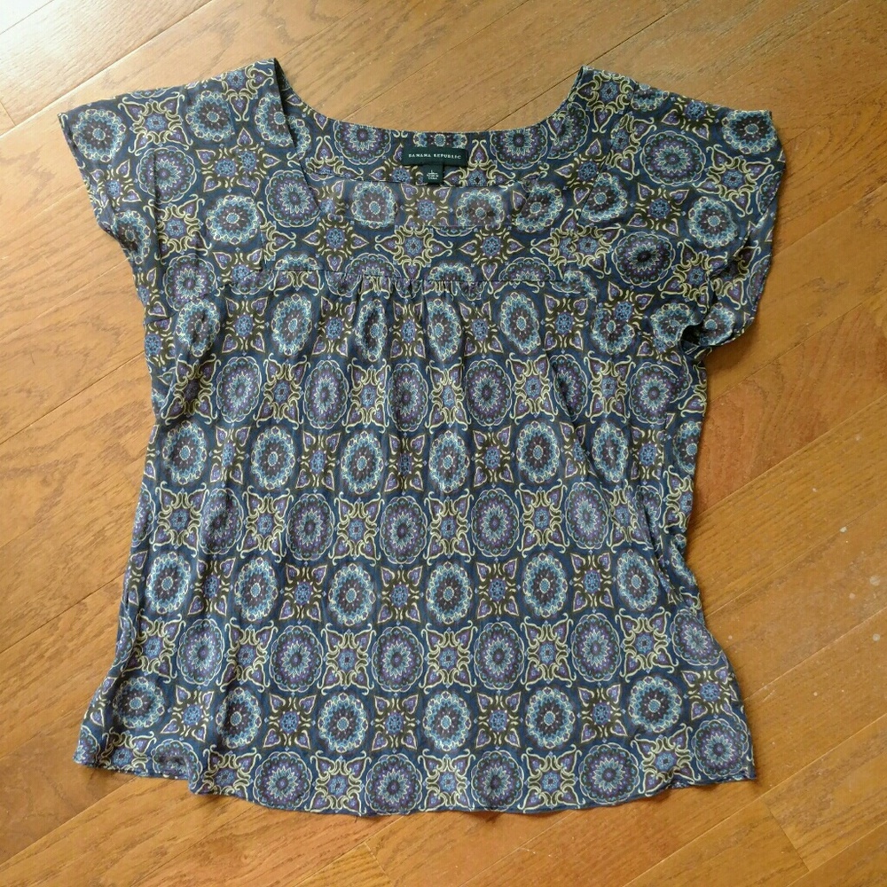 Banana Republic 100% Silk Medallion Blouse