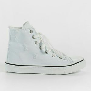 Maurices Pam Canvas High top sneakers