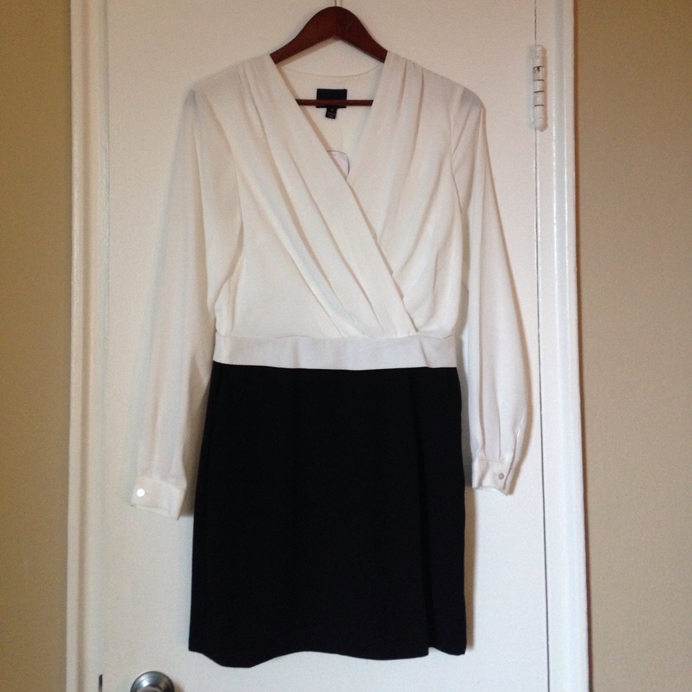 Greylin NWT White & Black Dress Size Small