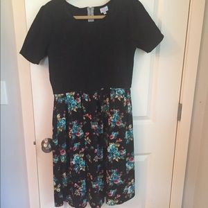 Lularoe floral Amelia dress Large, excellent cond.