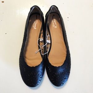Mossimo Women's Size 6 1/2 Black Flats