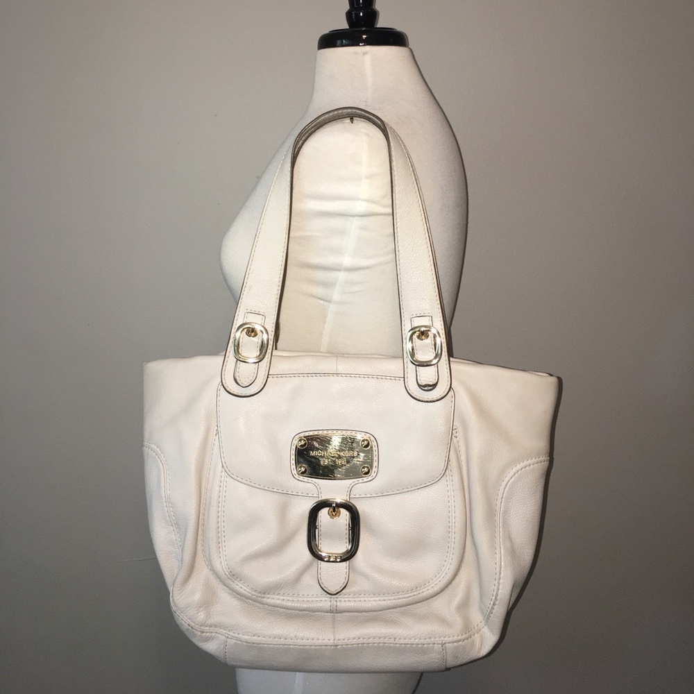 Beautiful and Real Michael Kors purse