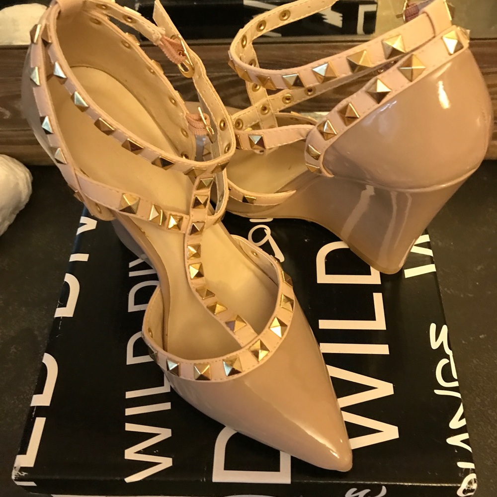 Dive Lounge shoes