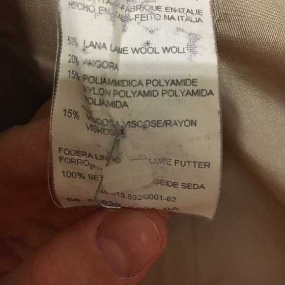 Gorgeous authentic Vintage Valentino suit! - Picture 7 of 11