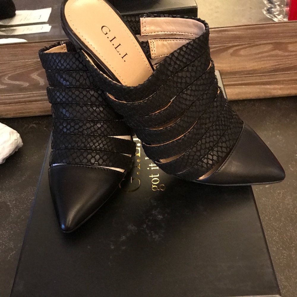 Gili Shoes
