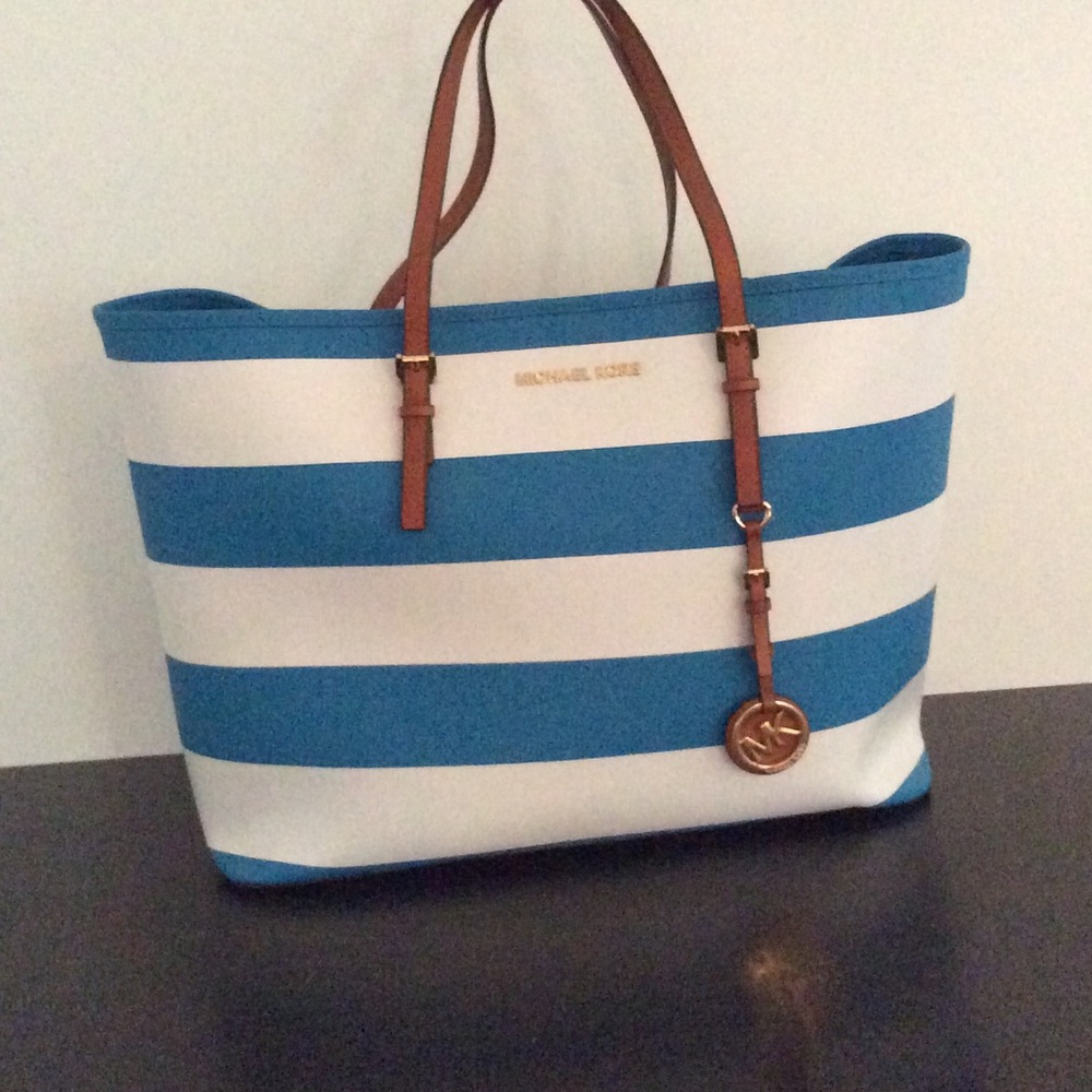 Micheal Kors handbag