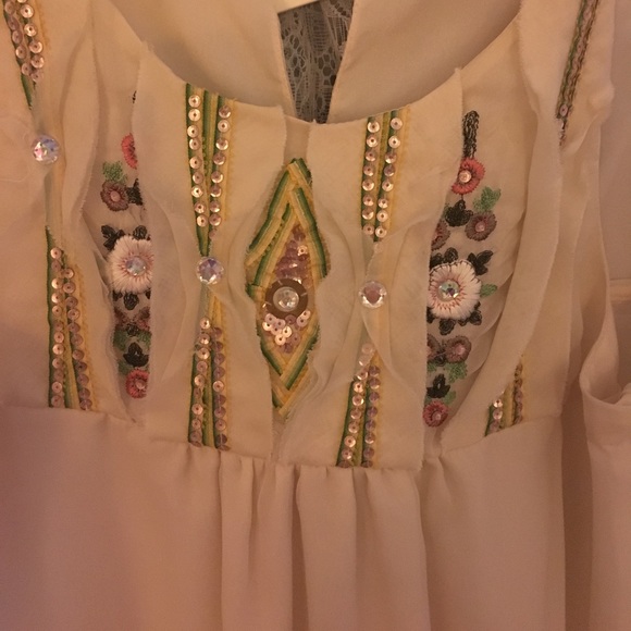 Sequin embellished Flowy Tank - Picture 2 of 4