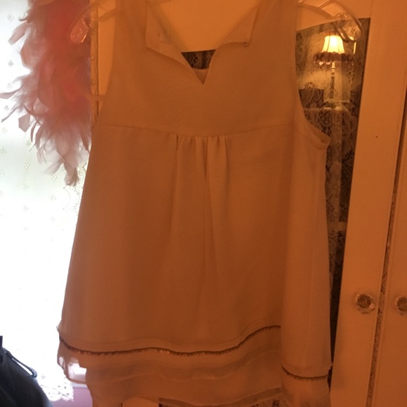 Sequin embellished Flowy Tank - Picture 3 of 4