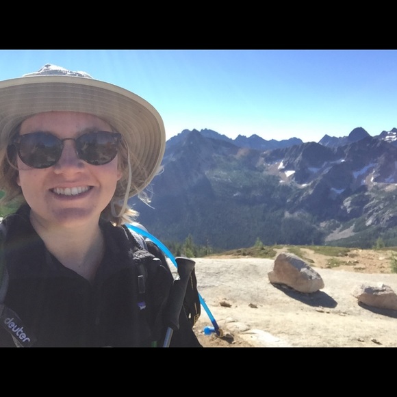 Meet your Posher, Maddie - Picture 1 of 1