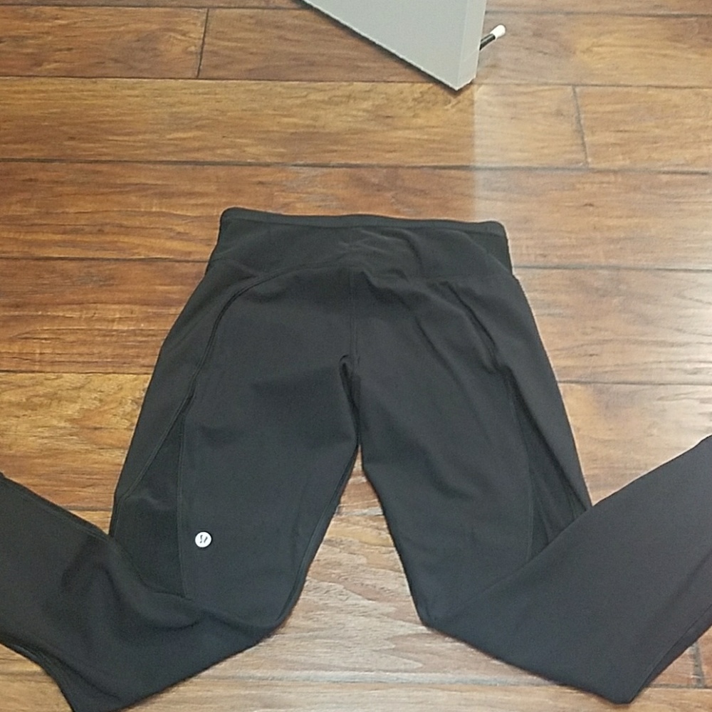 3/4 length Lululemon crops