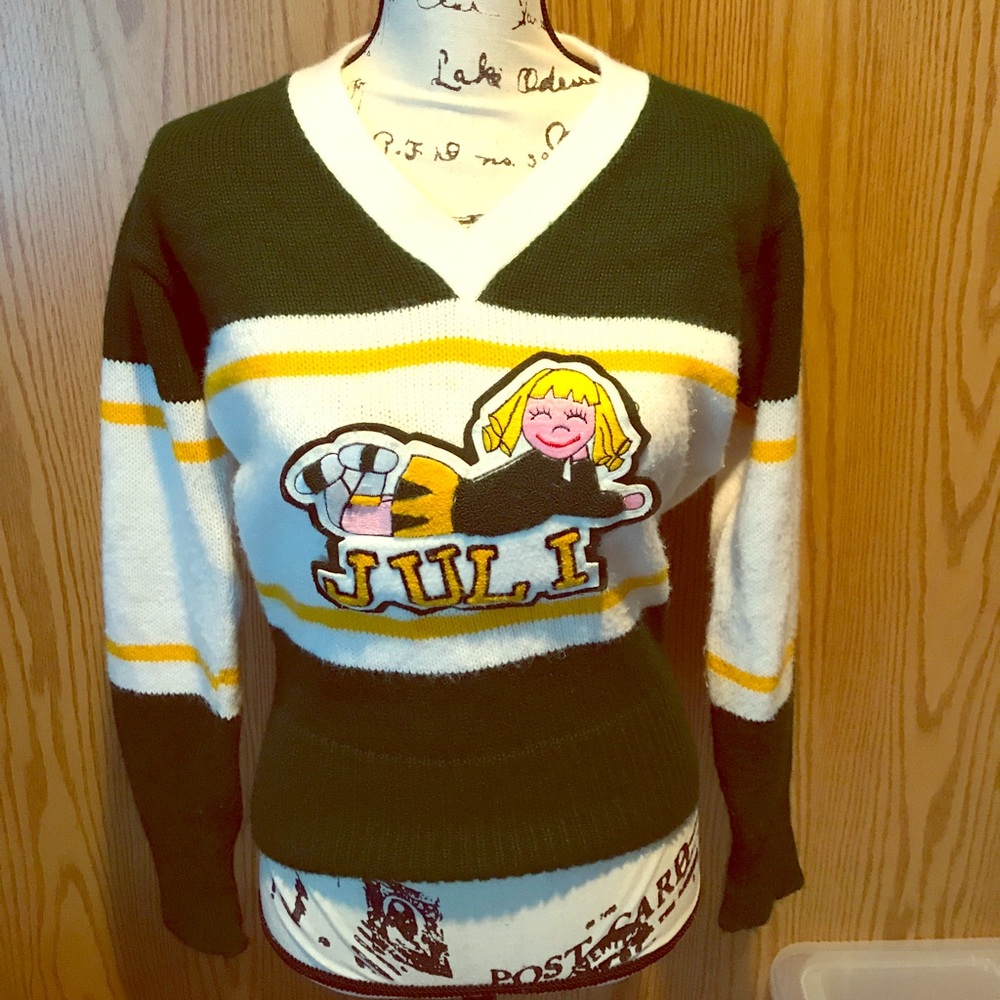 Vintage cheerleader sweater! Gabba gabba HEY