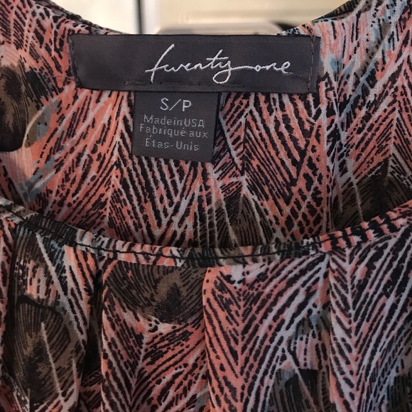 Peacock Pattern Dress - Picture 4 of 4