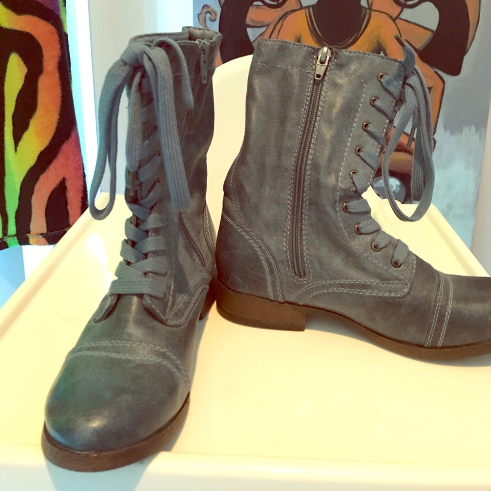 Vintage blue boots!