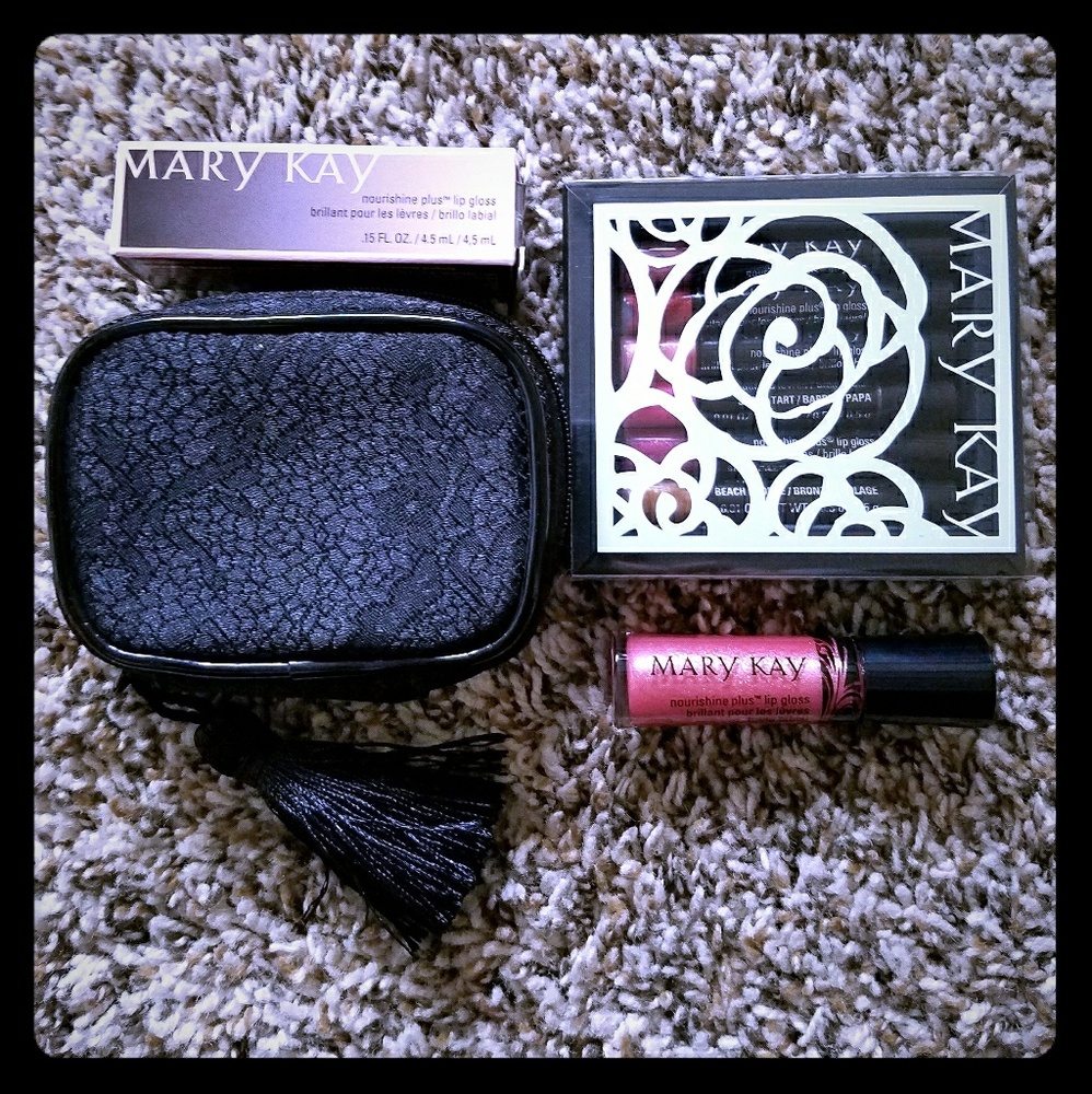 Fancy Nancy Nourishine Plus Lip Gloss Set