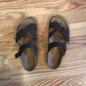 size 8 birkenstock!!!! mocha